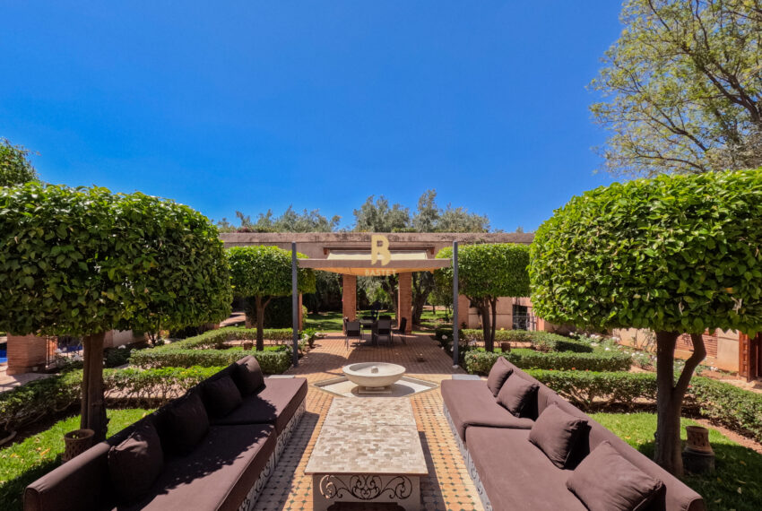 Buy a Luxury House in Marrakech